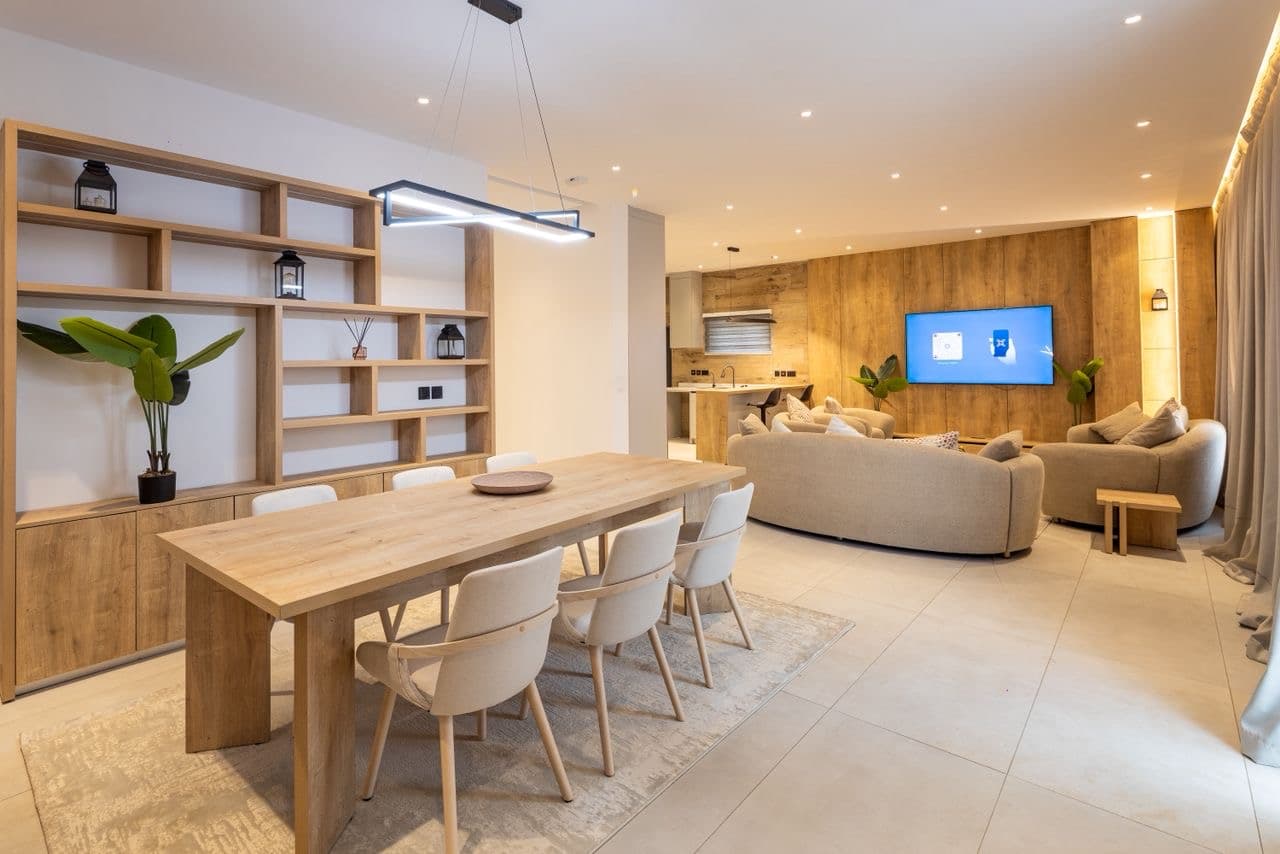 Fully Furnished Modern Home